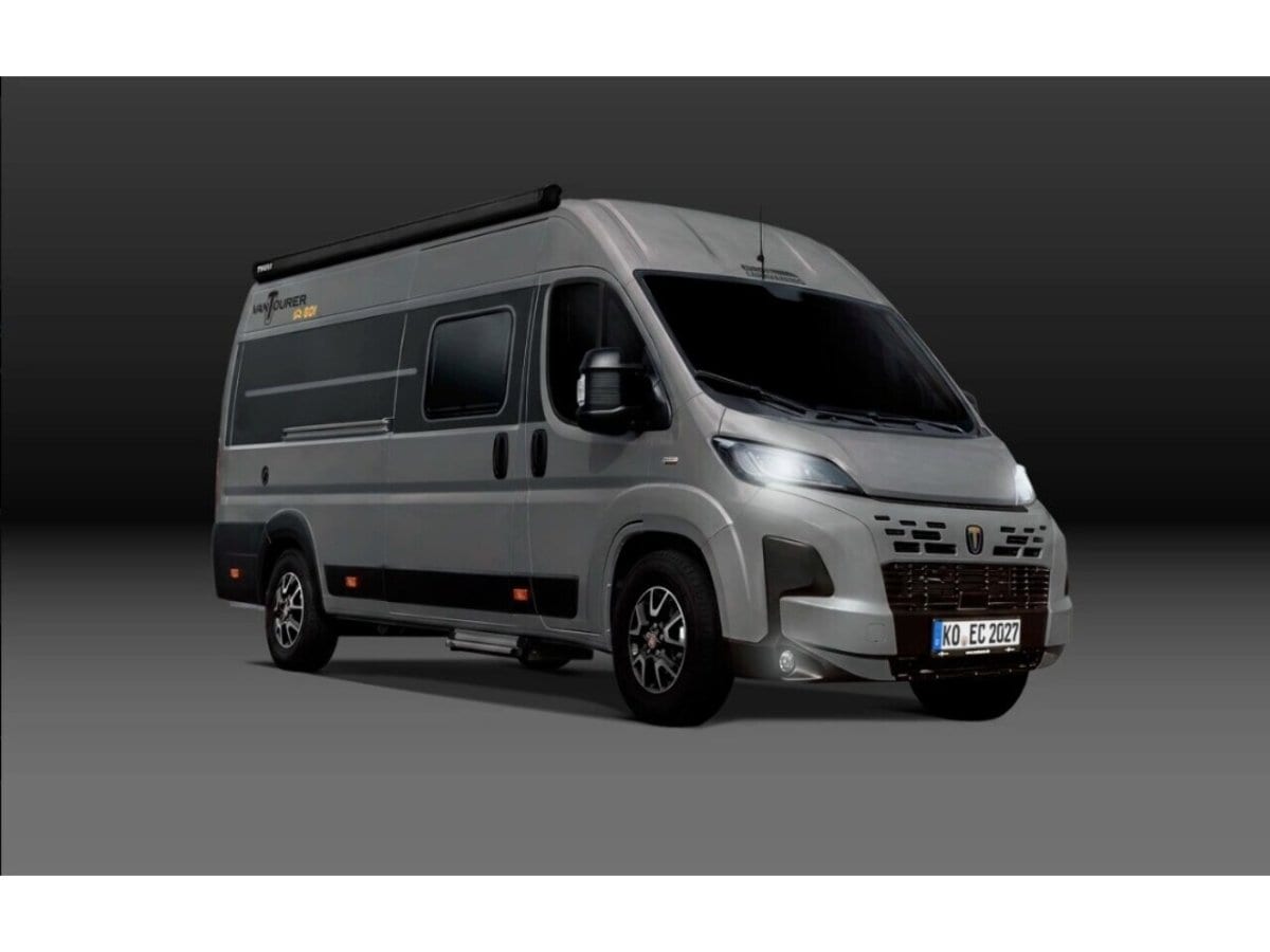 VanTourer 540D - image 1 of 9