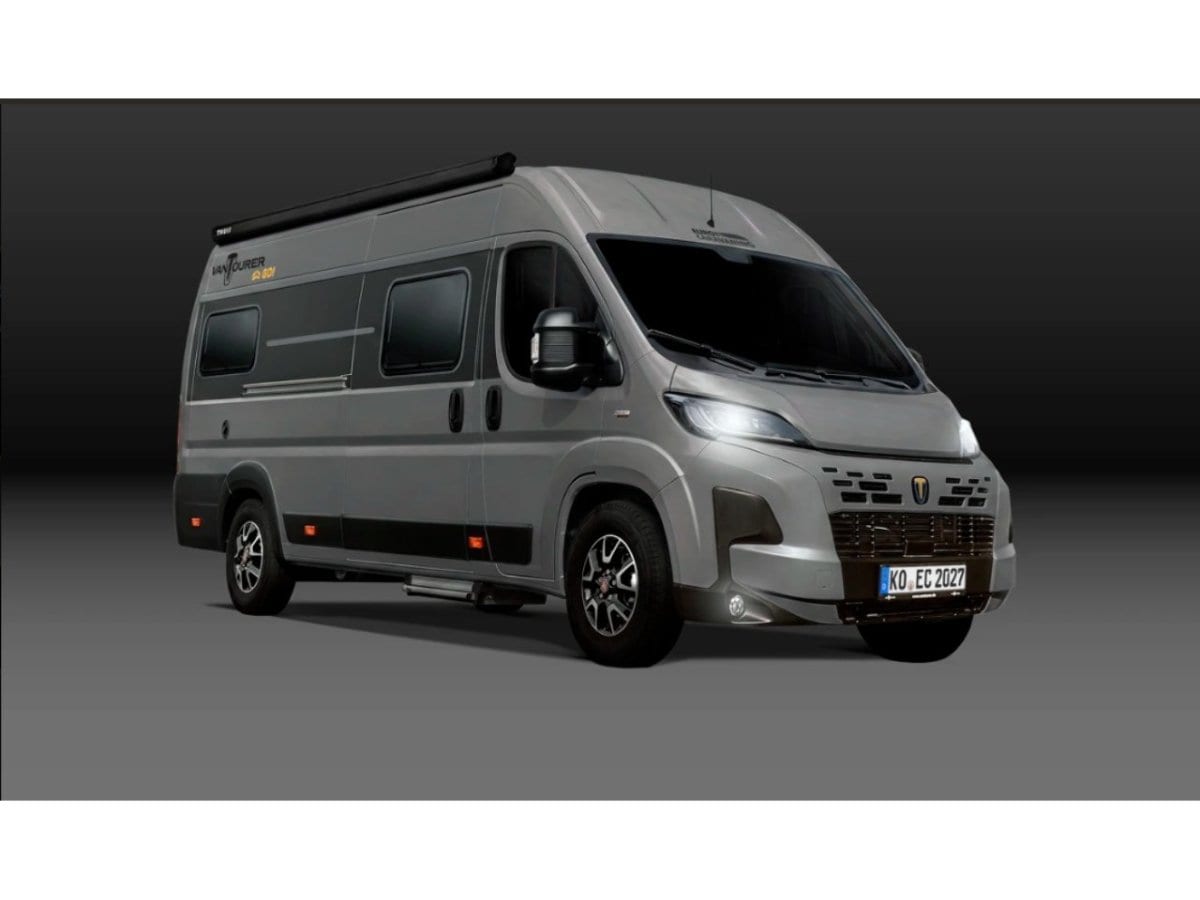 VanTourer 600L - image 1 of 9