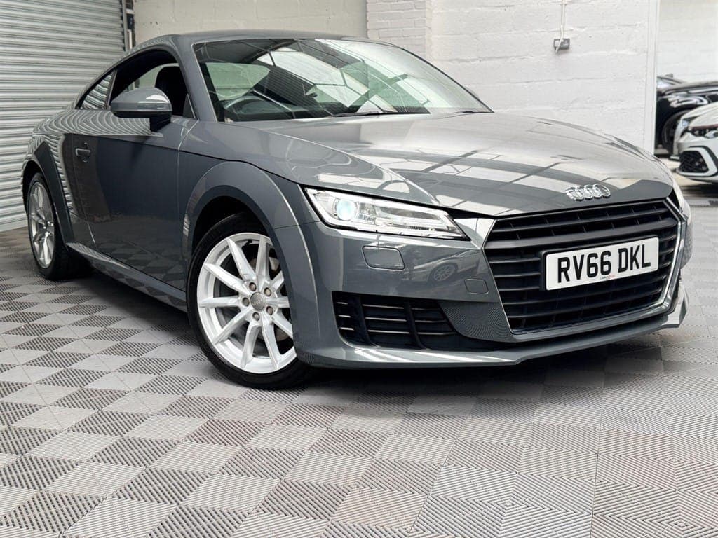Audi TT - image 1 of 56