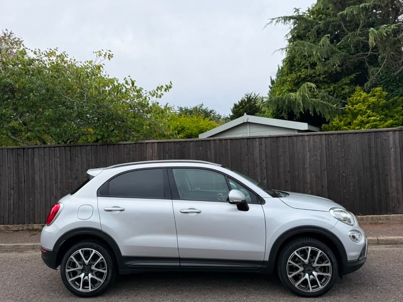 Fiat 500X - image 1 of 19
