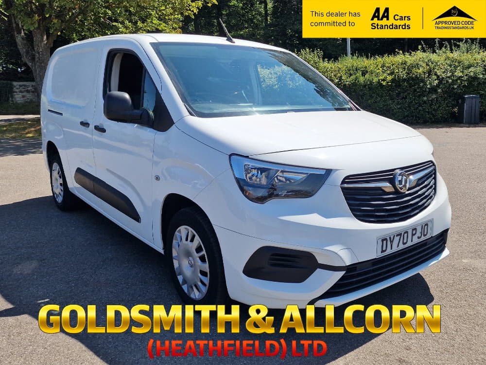 Vauxhall Combo - image 1 of 12