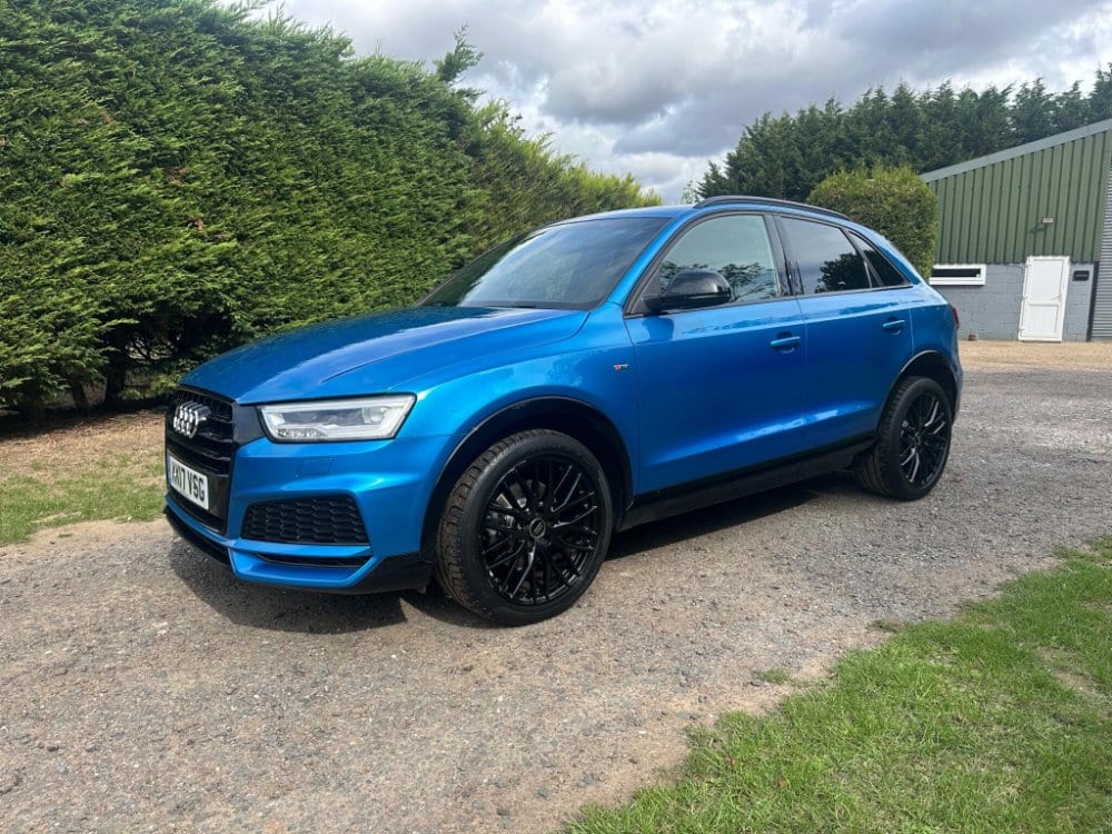 Audi Q3 - image 1 of 48
