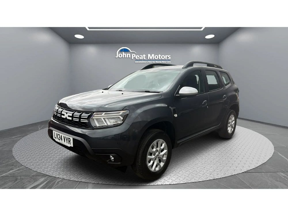 Dacia Duster - image 1 of 22
