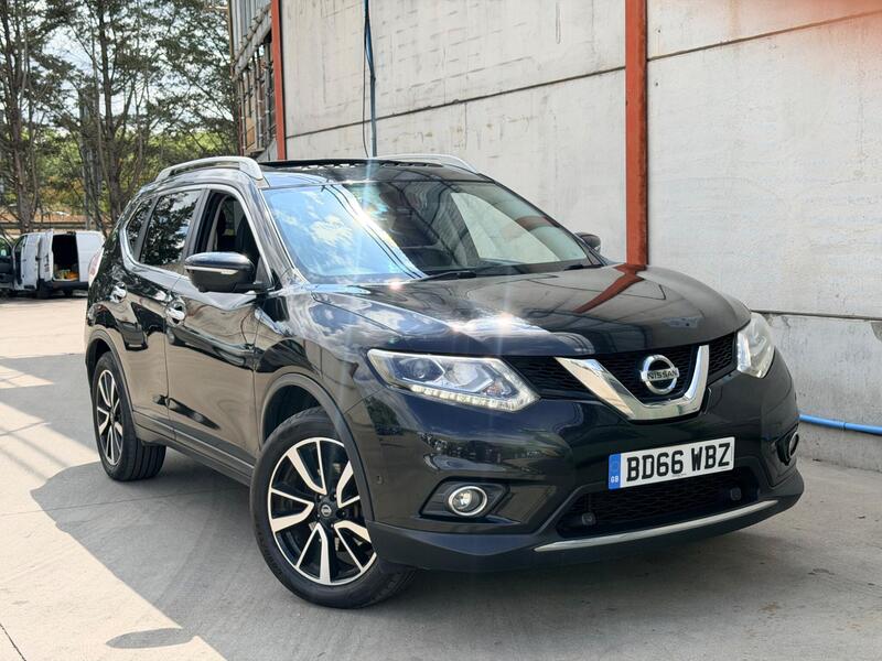 Nissan X-Trail - image 1 of 40
