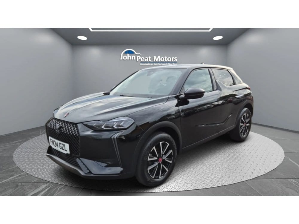 DS Automobiles DS 3 - image 1 of 25