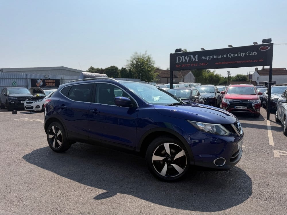 Nissan Qashqai - image 1 of 15