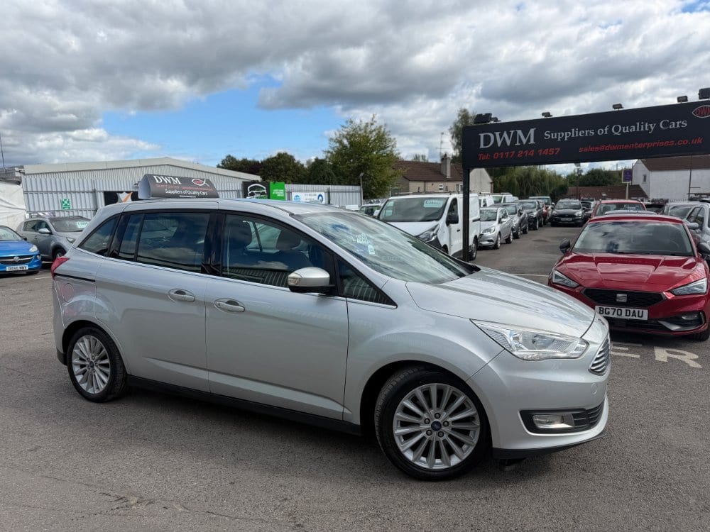 Ford Grand C-MAX - image 1 of 15