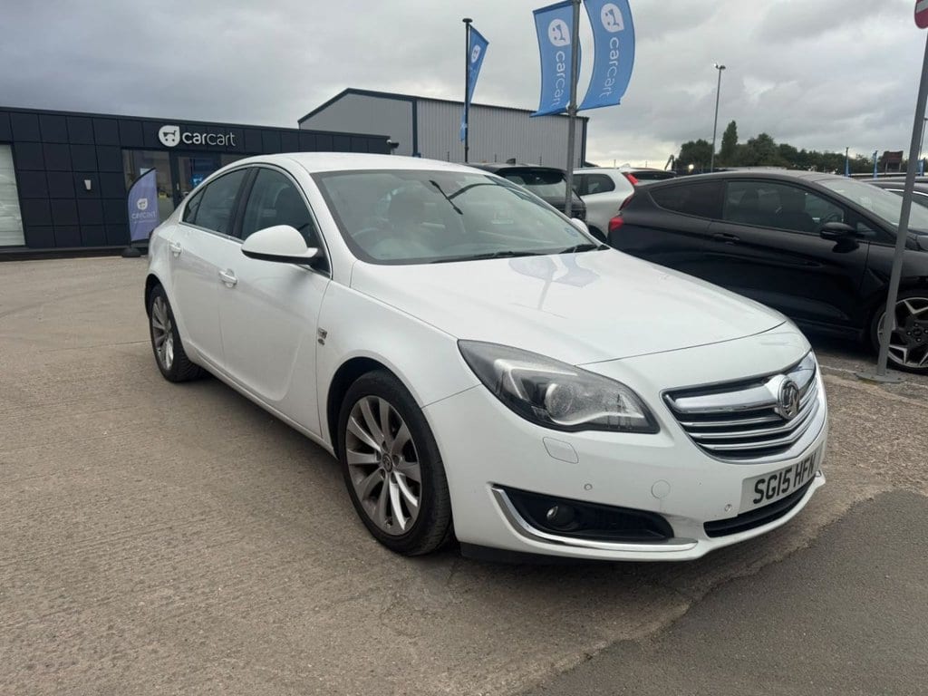 Vauxhall Insignia - image 1 of 12