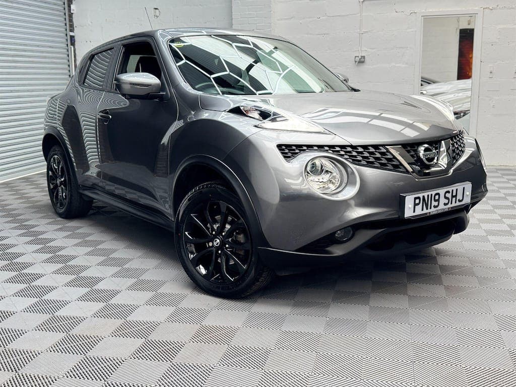 Nissan Juke - image 1 of 44