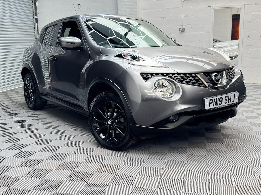 Nissan Juke - image 1 of 44