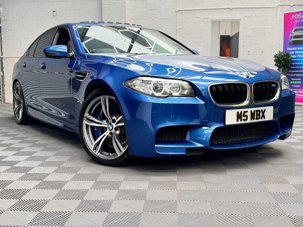 BMW M5 - image 1 of 82