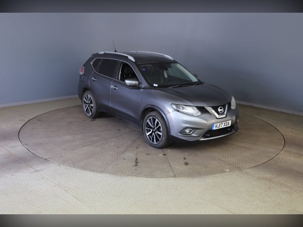 Nissan X-Trail - image 1 of 15