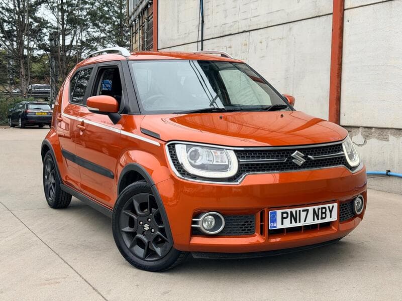 Suzuki Ignis - image 1 of 33