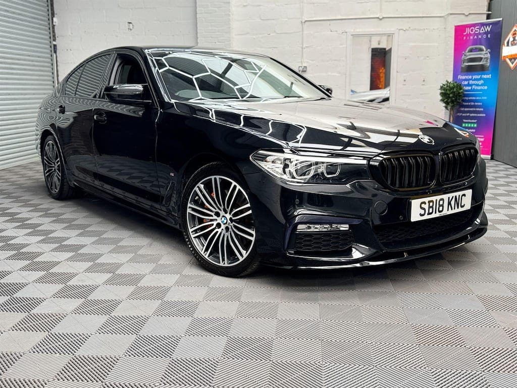BMW 5 Series - image 1 of 67