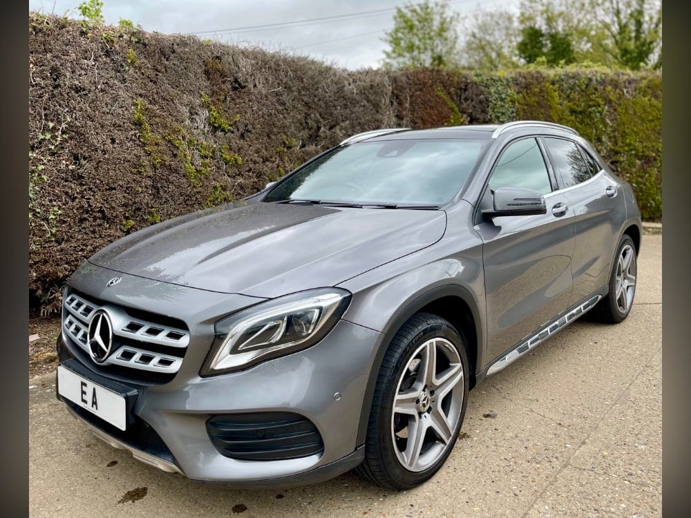 Mercedes-Benz GLA - image 1 of 26