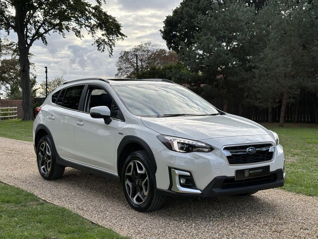 Subaru XV - image 1 of 31