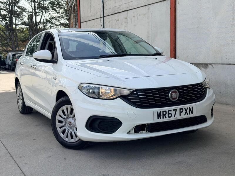 Fiat Tipo - image 1 of 13