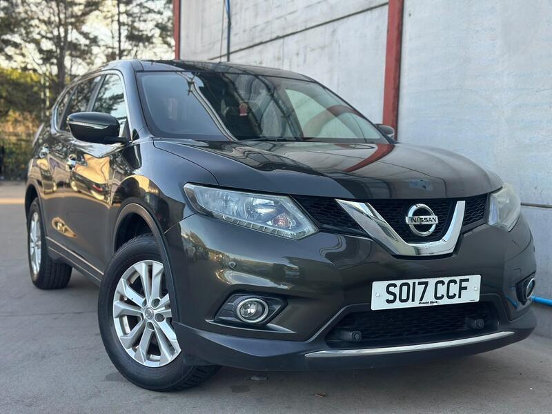 Nissan X-Trail - image 1 of 13