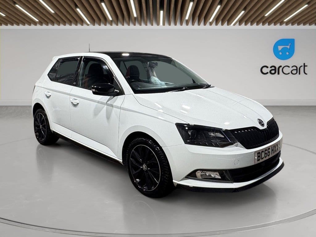 Skoda Fabia - image 1 of 42