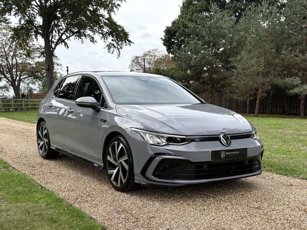 Volkswagen Golf - image 1 of 40