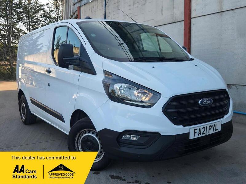Ford Transit Custom - image 1 of 29