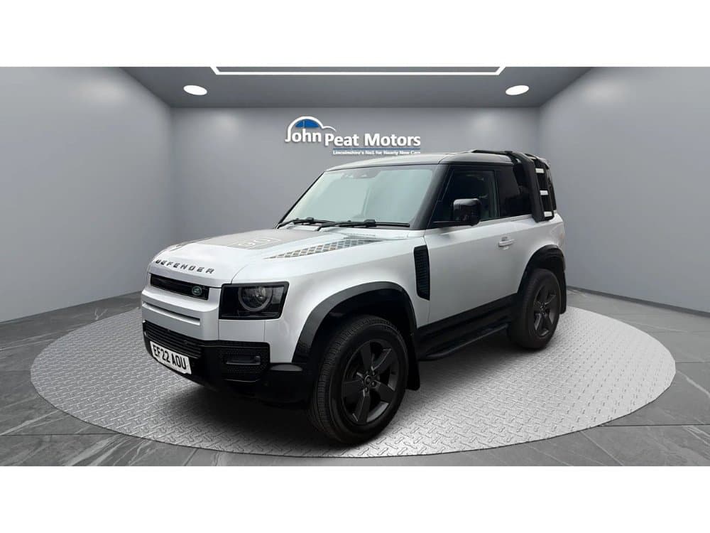 Land Rover Defender 90 - image 1 of 30