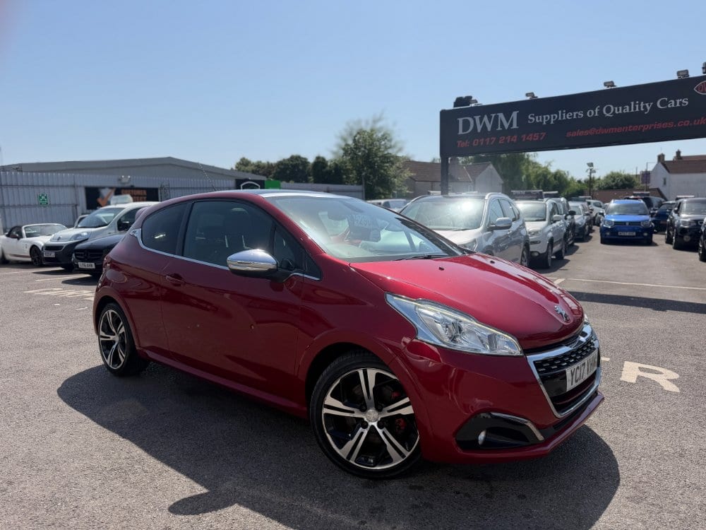 Peugeot 208 - image 1 of 15