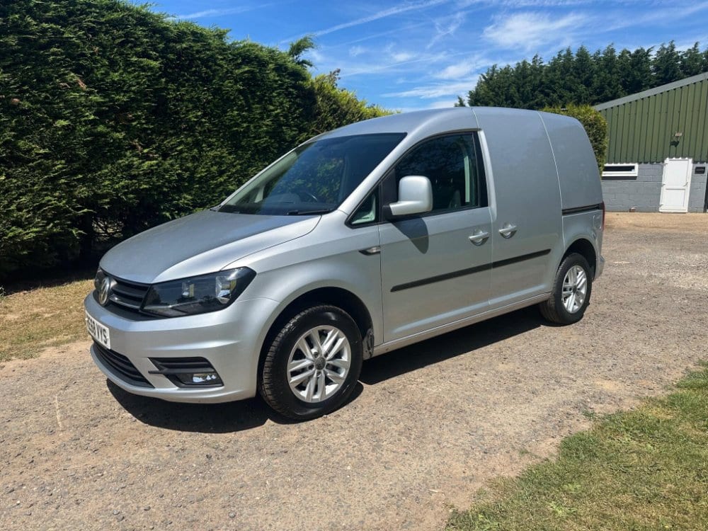 Volkswagen Caddy - image 1 of 42