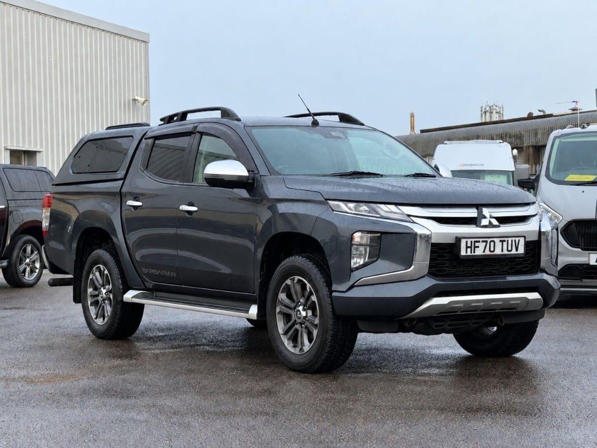 Mitsubishi L200 - image 1 of 11