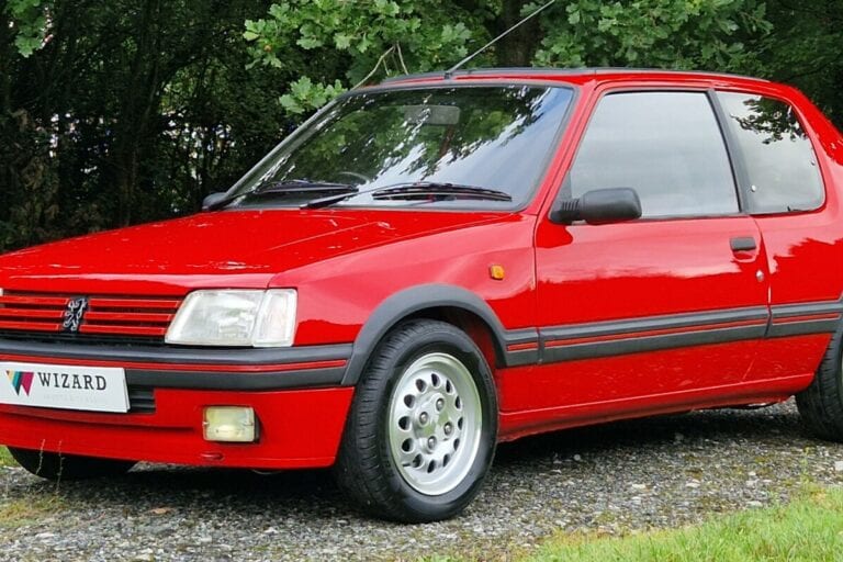 Peugeot 205 Gti - image 1 of 30
