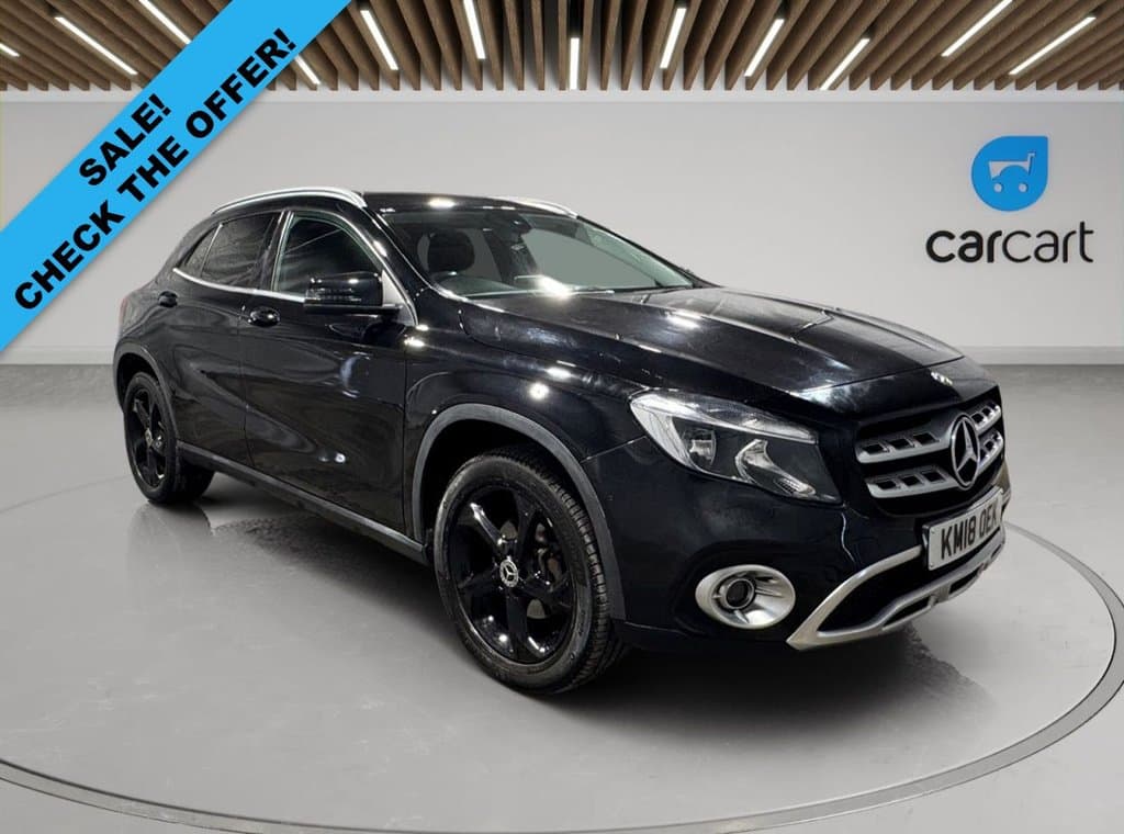 Mercedes-Benz GLA - image 1 of 44