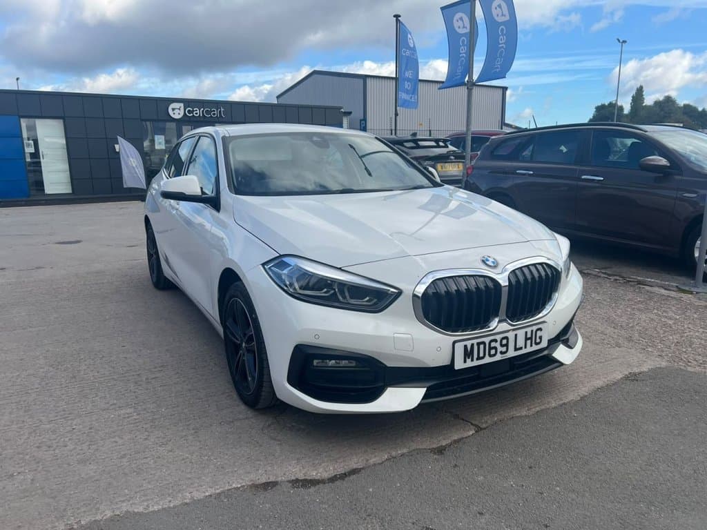 BMW 1 Series - image 1 of 12