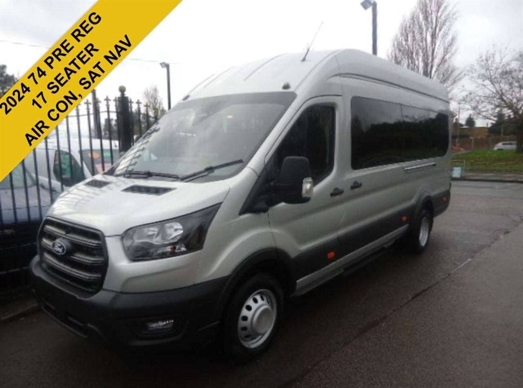 Ford Transit - image 1 of 23