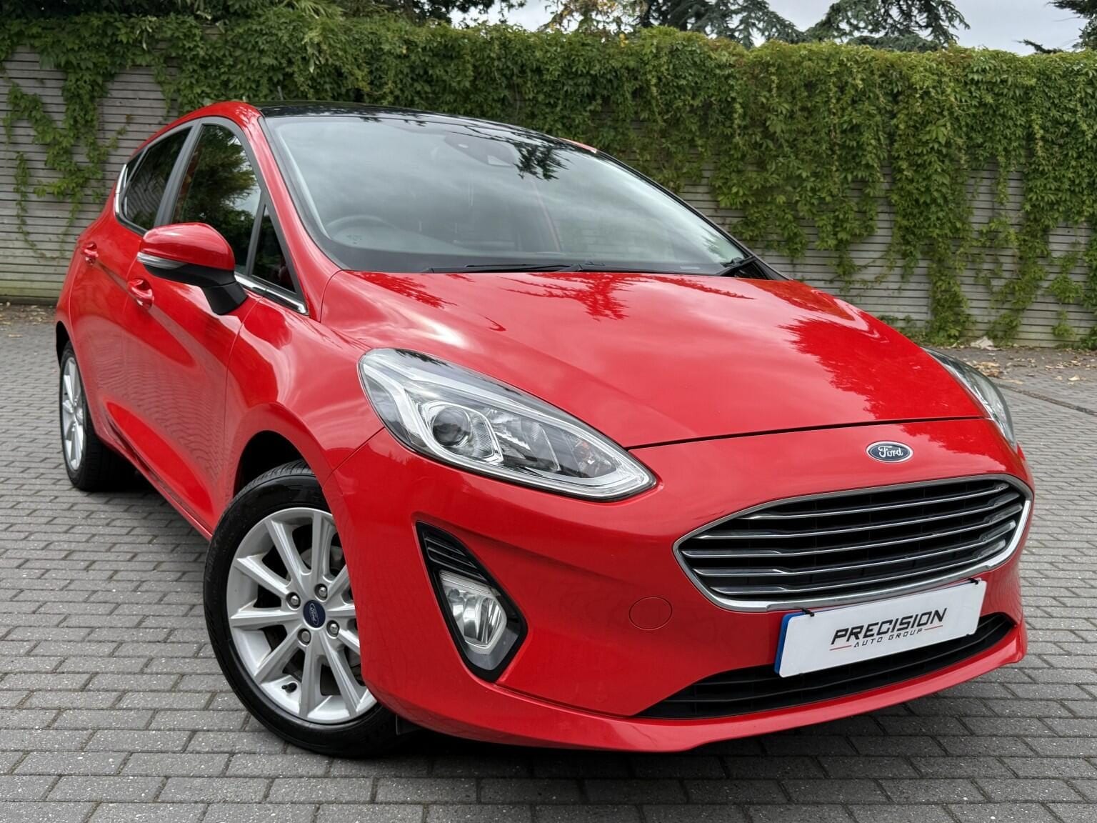 Ford Fiesta - image 1 of 38