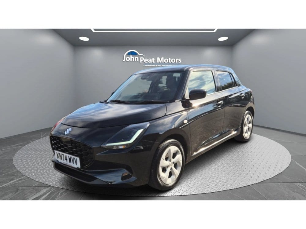 Suzuki Swift - image 1 of 25
