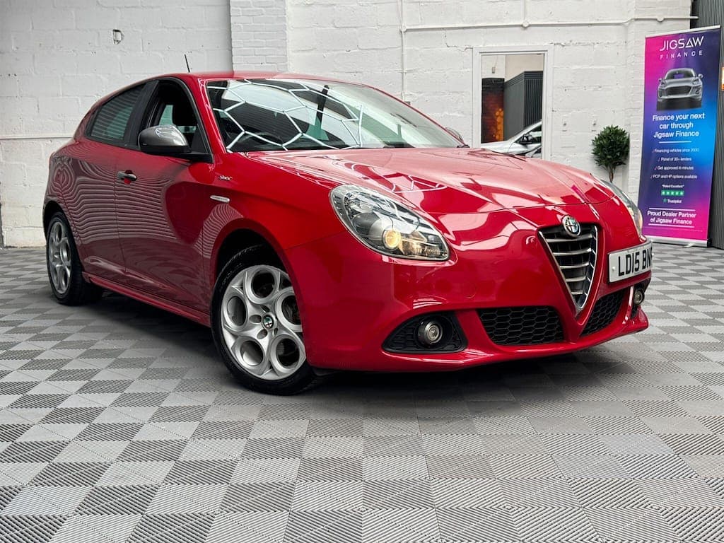 Alfa Romeo Giulietta - image 1 of 30