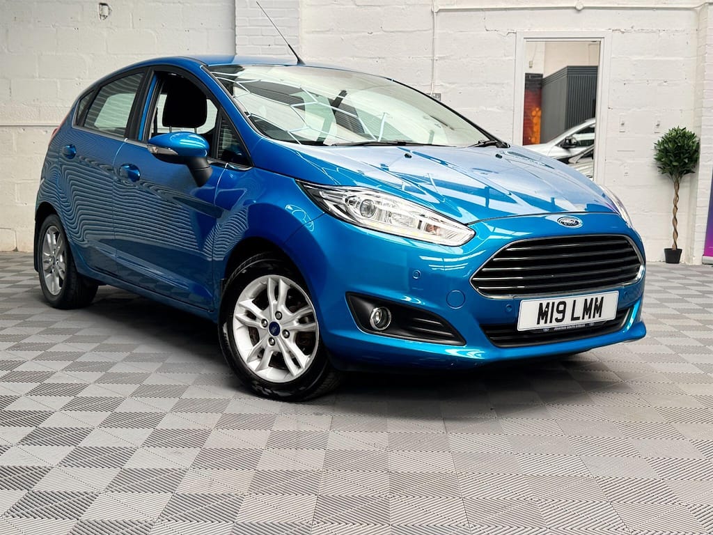 Ford Fiesta - image 1 of 34