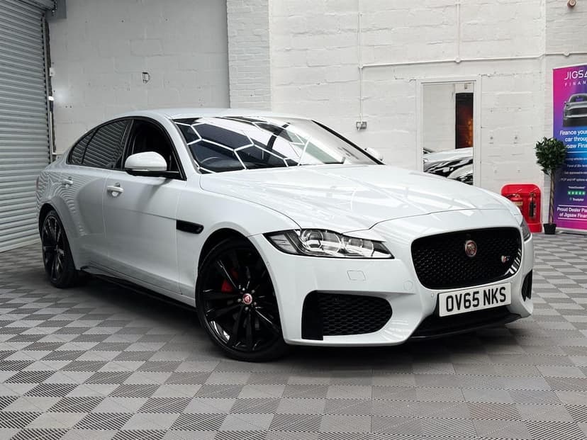 2015 Jaguar XF