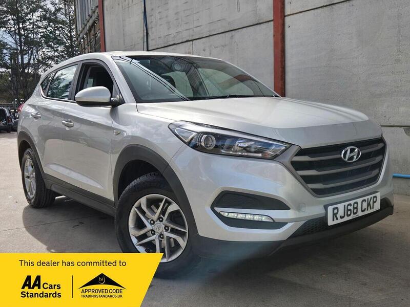 Hyundai Tucson - image 1 of 32
