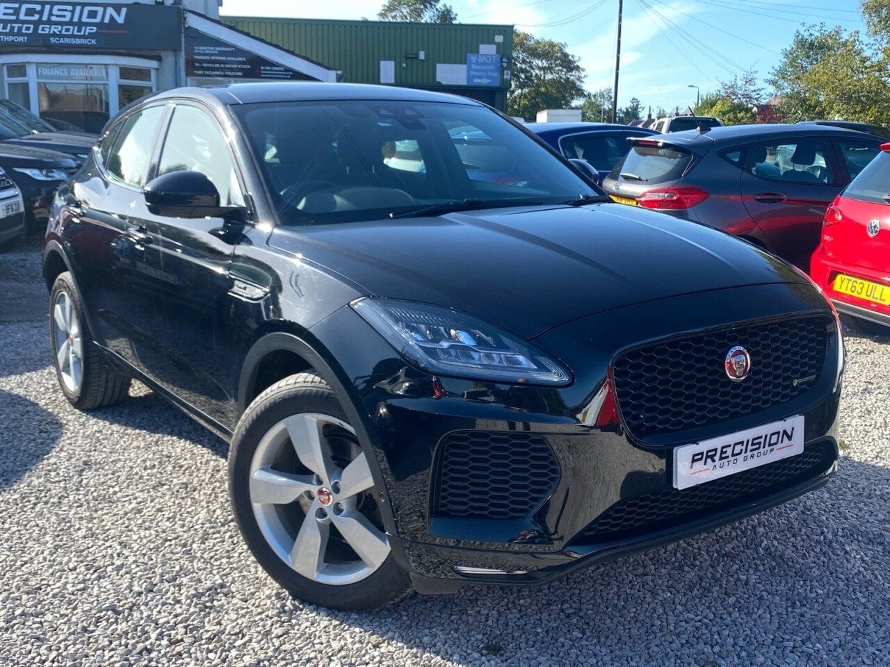 Jaguar E-Pace - image 1 of 45