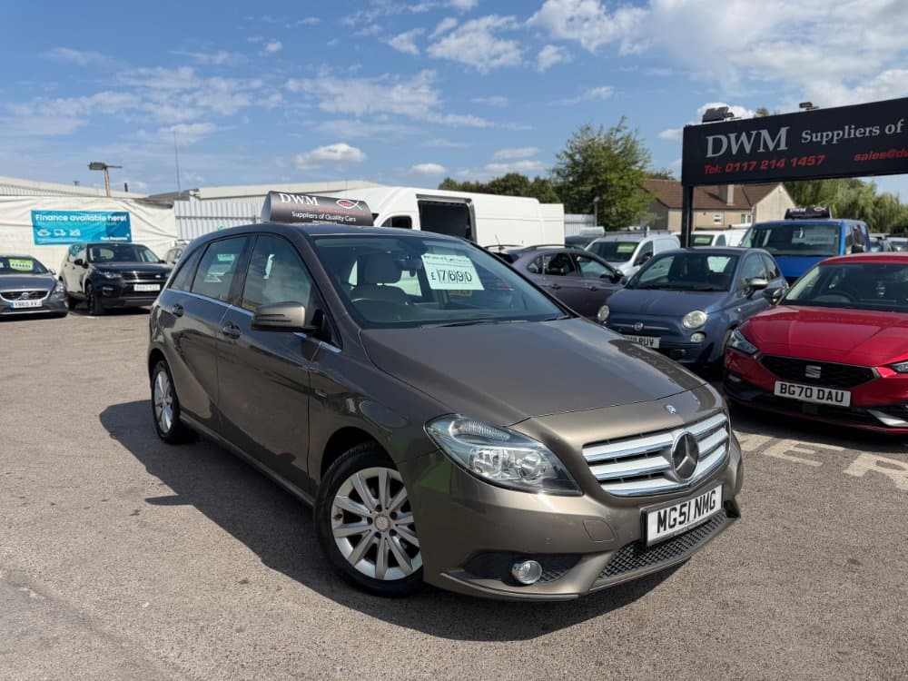Mercedes-Benz B Class - image 1 of 15