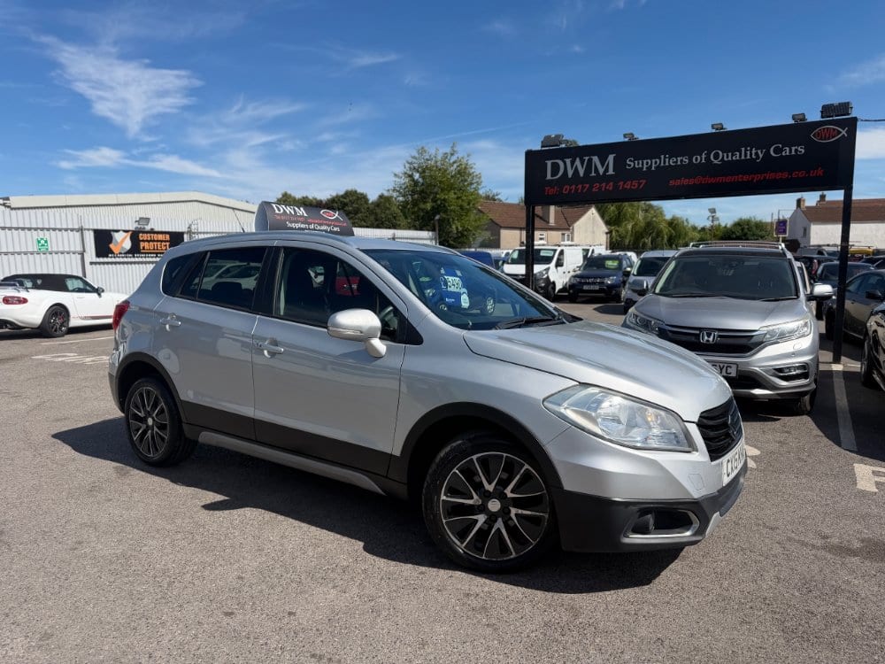 Suzuki SX4 - image 1 of 15