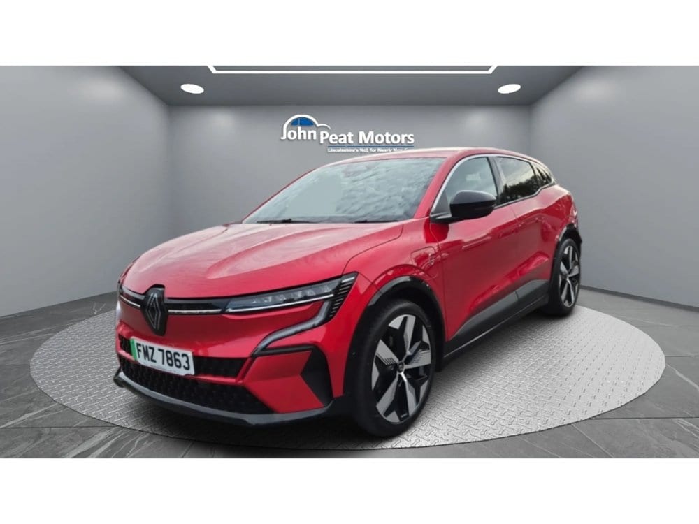 Renault Megane E-Tech - image 1 of 25