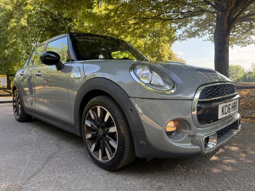 2016 Mini Hatch