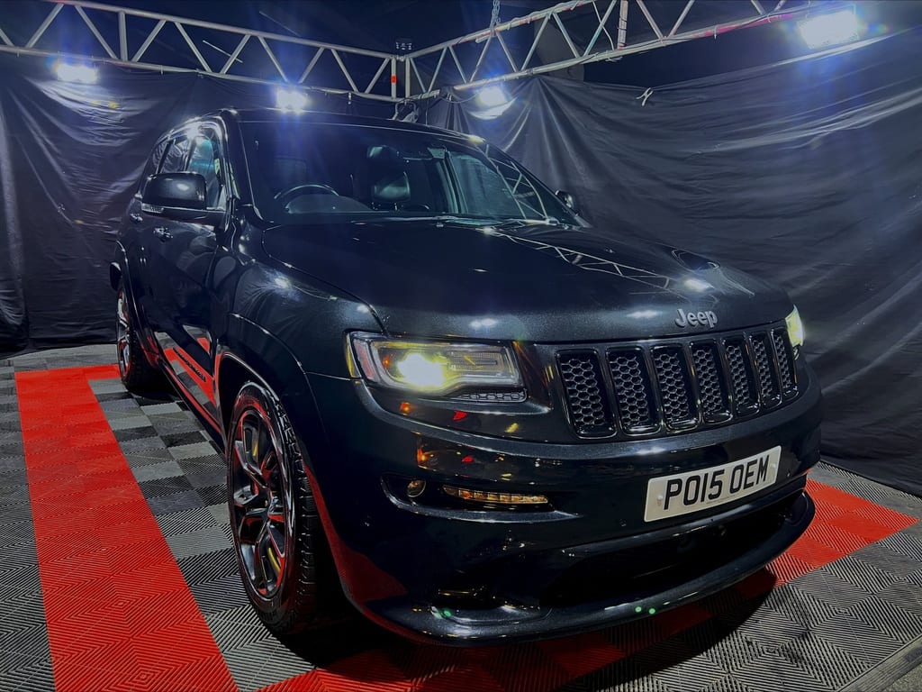 Jeep Grand Cherokee - image 1 of 20