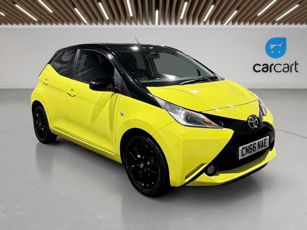 Toyota Aygo - image 1 of 41