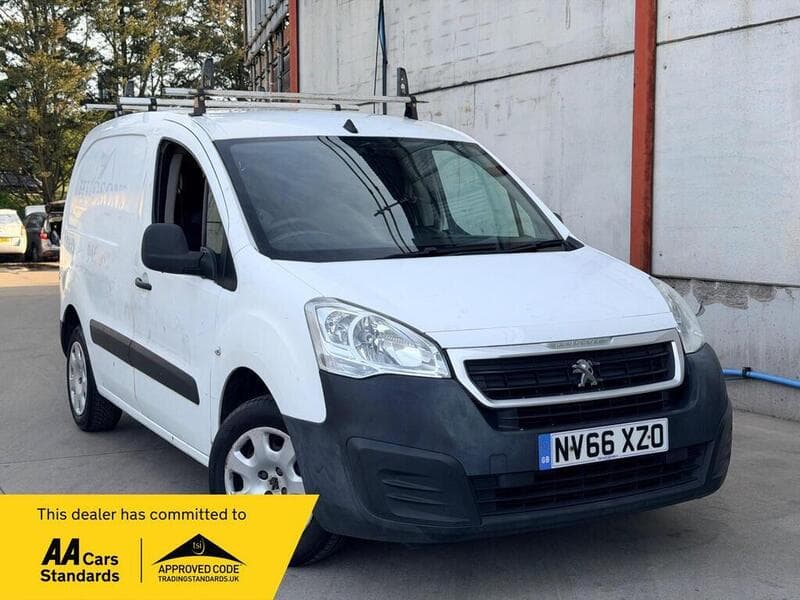 Peugeot Partner - image 1 of 28