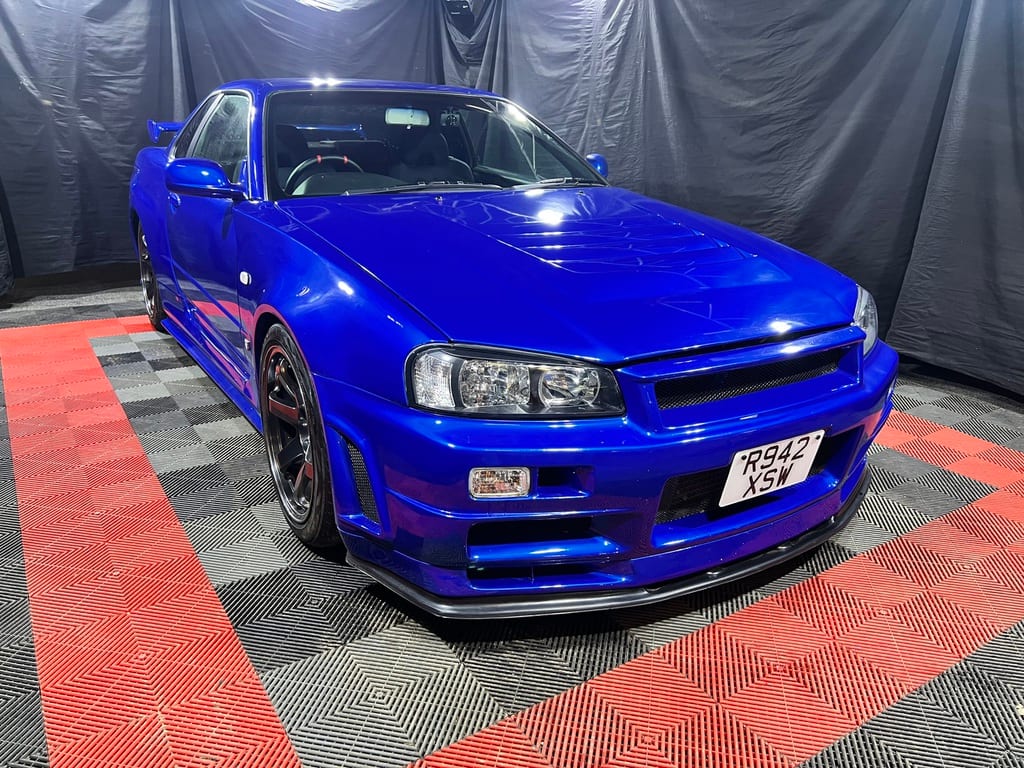Nissan Skyline - image 1 of 20