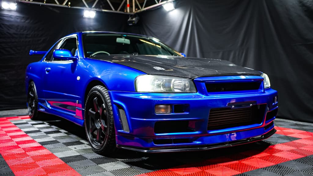 Nissan Skyline - image 1 of 20