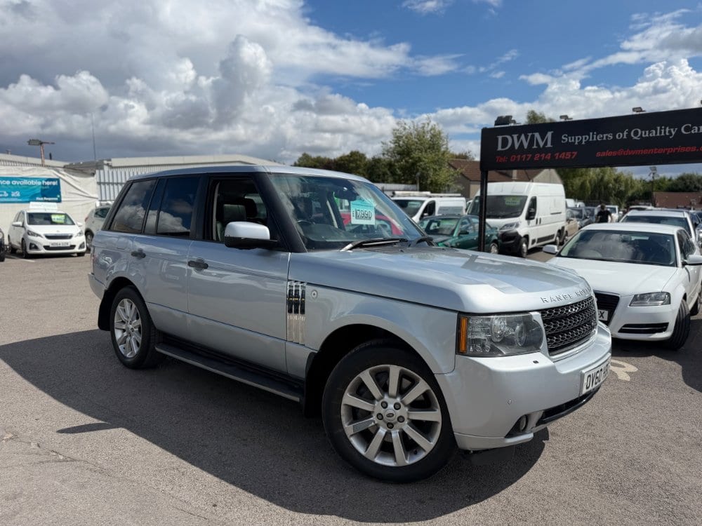 Land Rover Range Rover - image 1 of 15